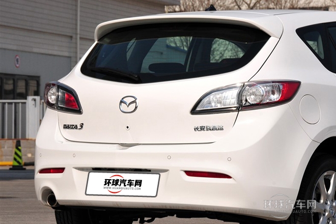 2012款 兩廂 2.0L 手動(dòng)運(yùn)動(dòng)型