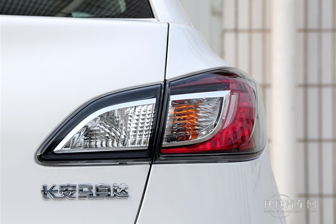 2013款 三廂 1.6L 自動(dòng)精英型