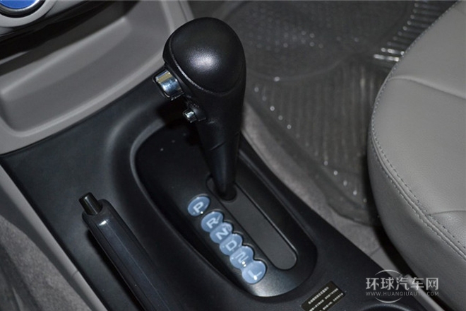 2011款 2.0L 自動擋旗艦型