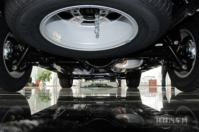 2015款 2.0T 手動四驅精英型