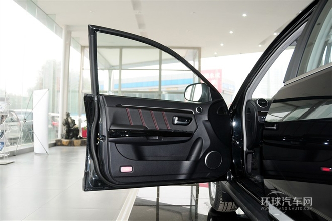 2015款 2.0T 手動四驅精英型