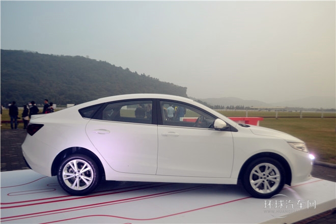 2015款 1.5T 自動風尚版