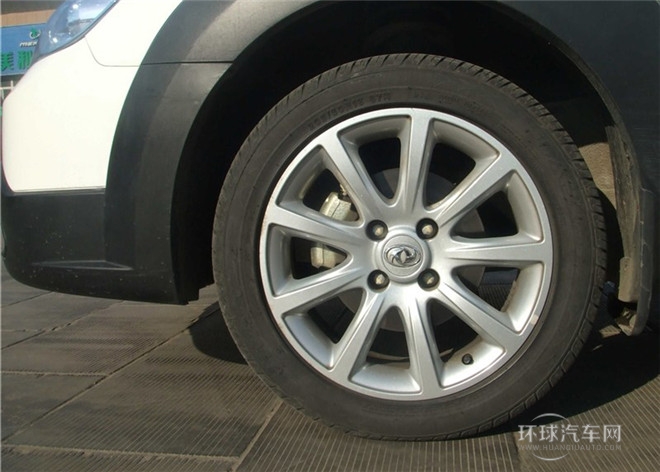 2014款 CROSS 1.5L 手動(dòng)智驅(qū)尊尚型