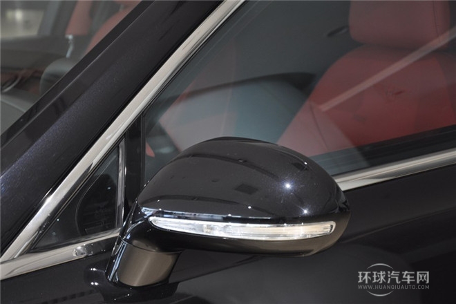 2014款 6.8T 手自一體 尊貴型