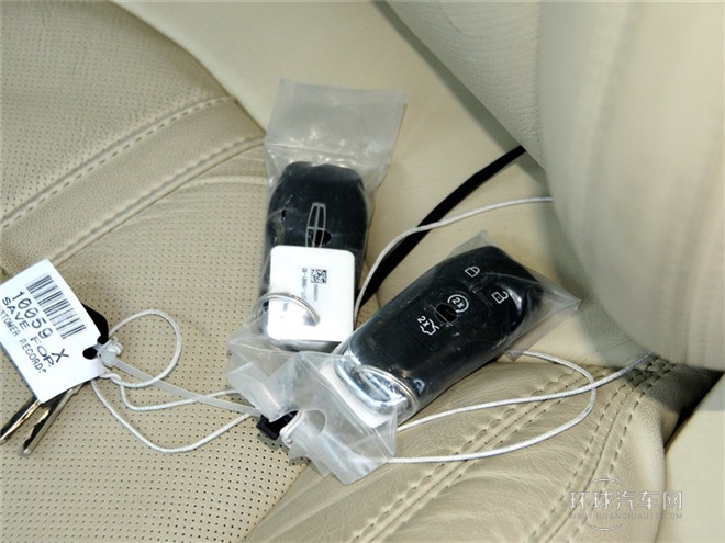 2014款 2.0T 四驅尊雅版