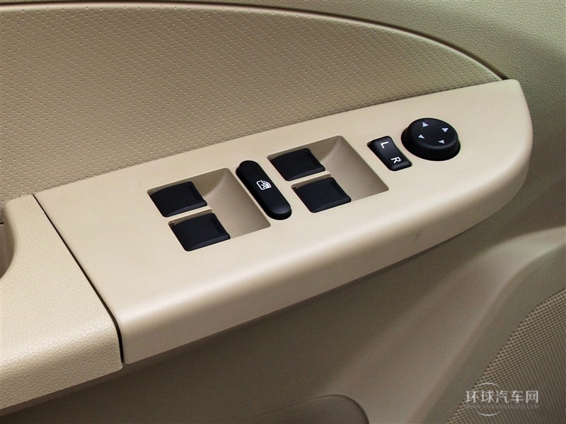 2015款 1.5L 手動黃鉆型