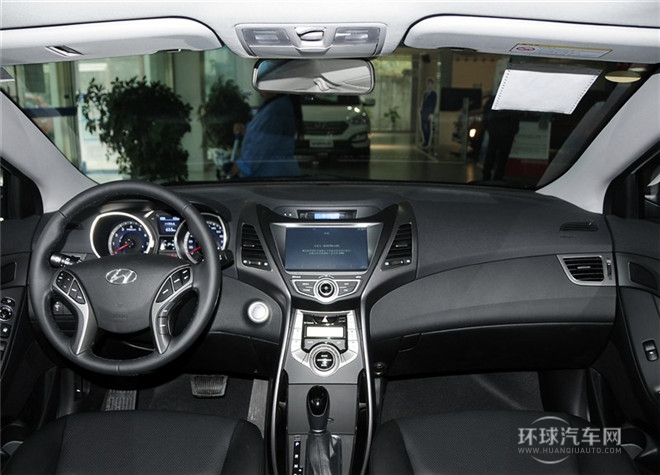 2015款 1.6L 自動(dòng)尊貴型