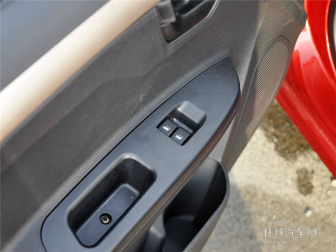 2014款 1.5L 手動標準型