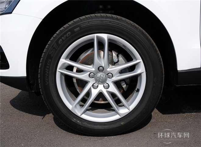 2015款 40 TFSI 豪華型