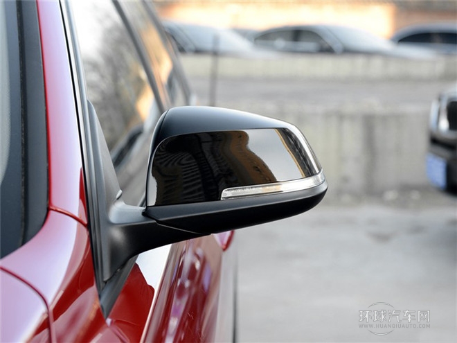 2015款 320i 設計套裝型