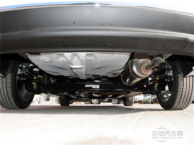 2015款 三廂 1.6L AT Premium