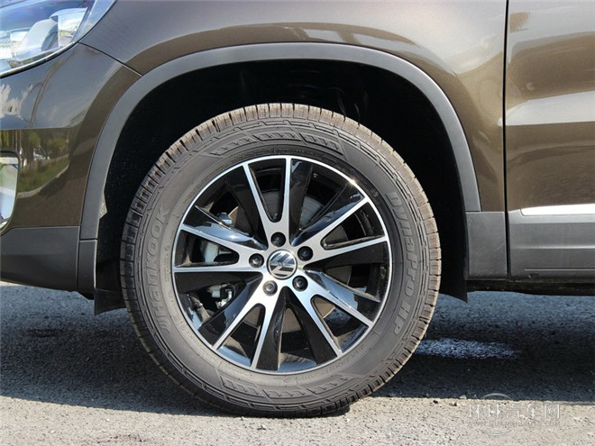 2015款 1.8TSI 手動兩驅(qū)限量版