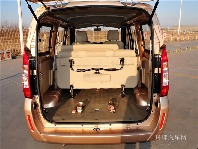 2015款 1.0L標(biāo)準(zhǔn)型LJ465Q