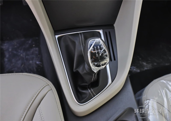 2015款 15N 手動進取型