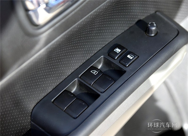 2015款 2.0L CVT四驅(qū)夢(mèng)想版