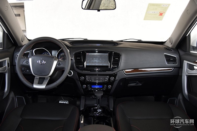 2015款 運動版 2.0L 自動尊貴型