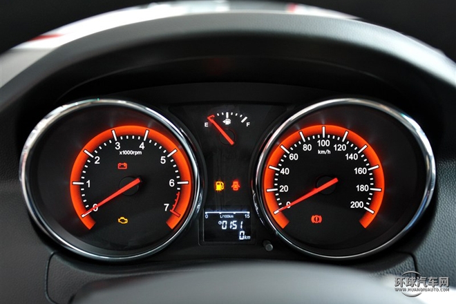 2015款 1.5L 手動(dòng)藍(lán)鉆版