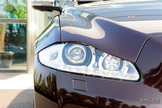 2015款 XJL 3.0 SC 四驅(qū)全景商務(wù)版