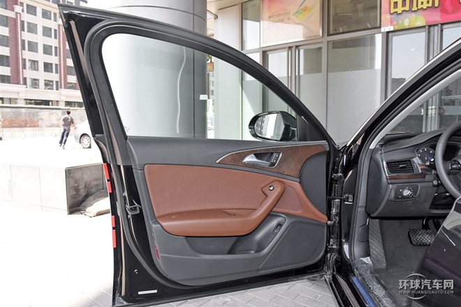 2015款 35 FSI quattro 技術型