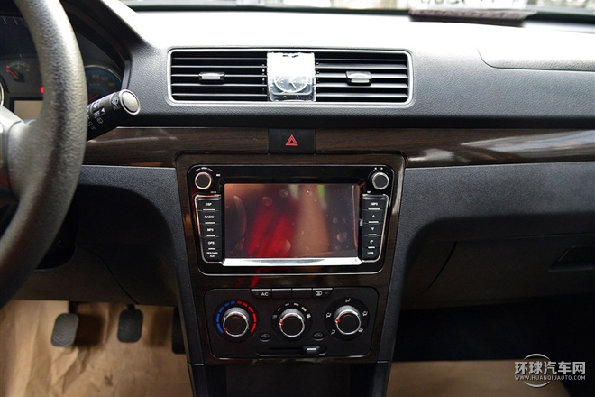 2015款 1.5L 手動豪華型 7座 國IV