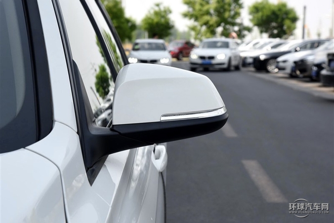 2015款 320i 超悅版運動設計套裝