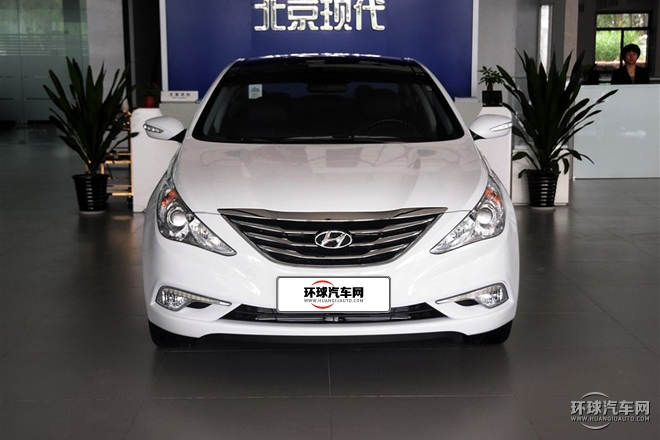 2015款 經(jīng)典 2.4L 自動領(lǐng)先版 國IV