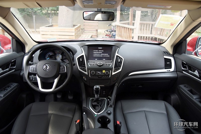 2015款 2.0L 手動閱兵版