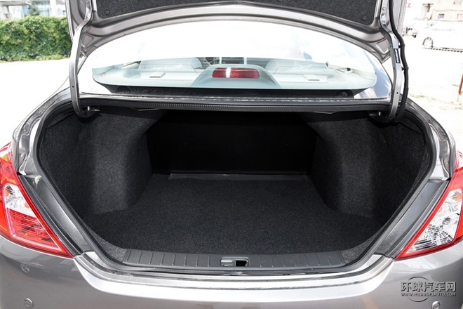 2015款 1.5XE 手動大師版