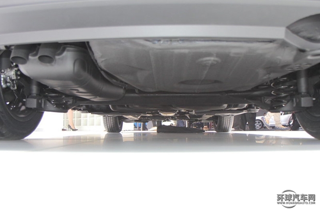 2015款 230TSI DSG舒適型