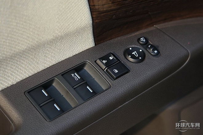 2015款 改款 2.4L 舒適版