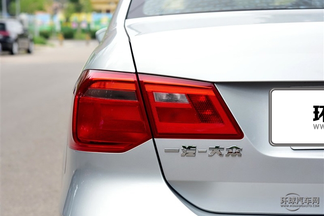 2015款 質(zhì)惠版 1.6L 手動舒適型