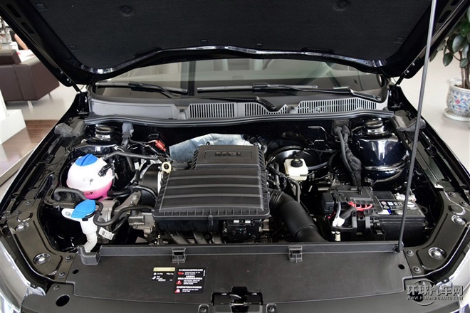 2015款 230TSI 手動舒適版