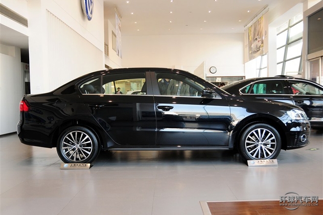 2015款 230TSI 手動舒適版