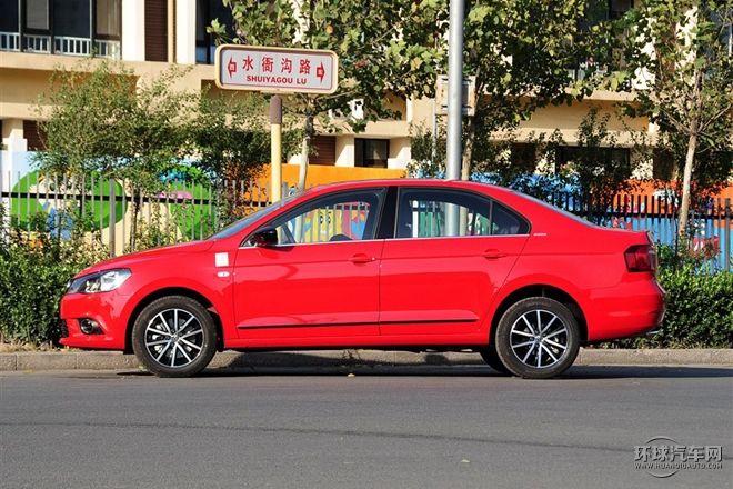 2015款 質(zhì)惠版 1.4TSI 自動(dòng)運(yùn)動(dòng)型