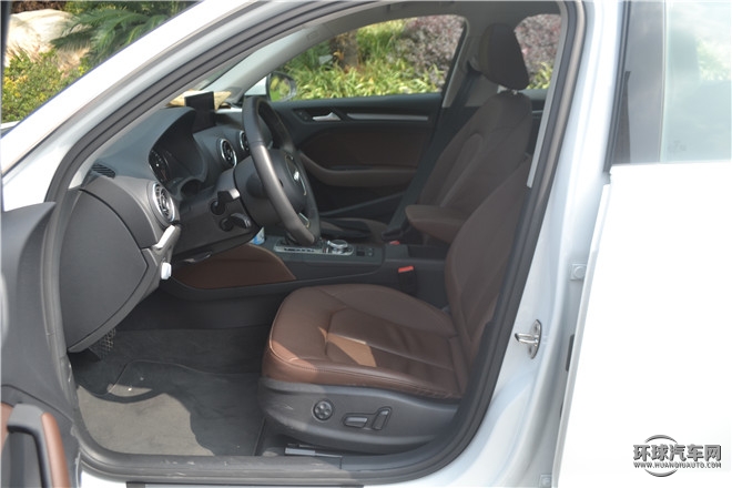 2015款 Limousine 40 TFSI 自動舒適型