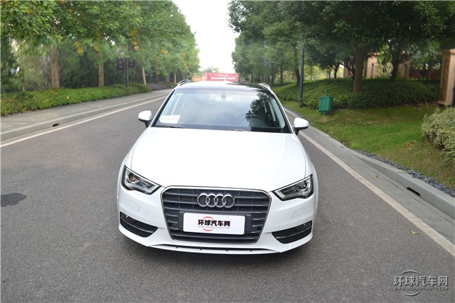 2015款 Limousine 40 TFSI 自動豪華型