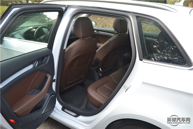 2015款 Limousine 40 TFSI 自動豪華型