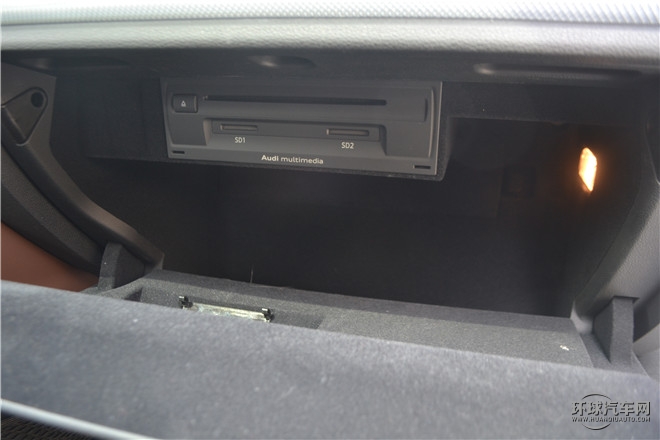 2015款 Limousine 40 TFSI 自動(dòng)豪華型