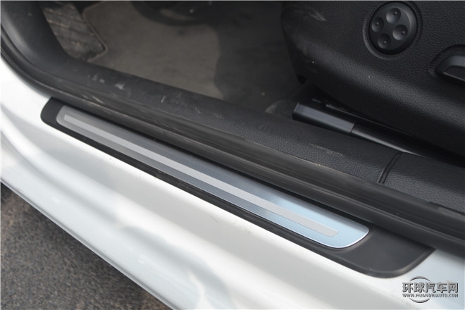 2015款 Limousine 40 TFSI 自動豪華型