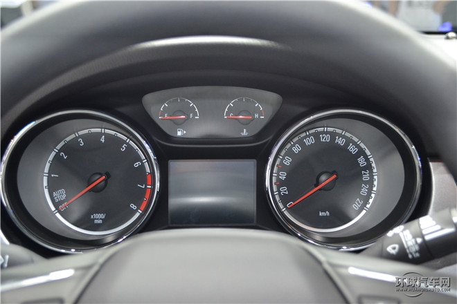 2016款 轎跑 15S 自動(dòng)領(lǐng)先型