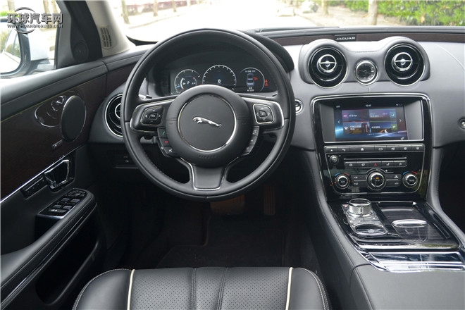 2016款 XJL 3.0 SC 四驅旗艦商務版