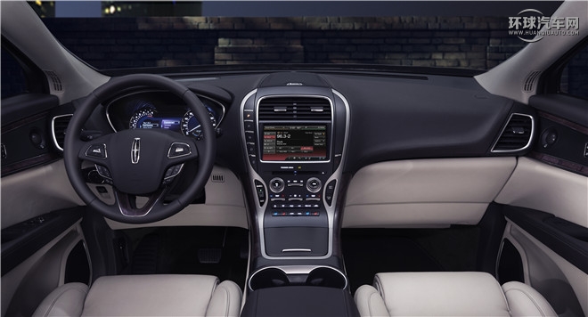 2015款 2.0T 兩驅(qū)尊享版