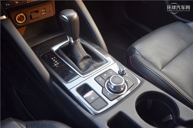 2015款 2.5L 自動(dòng)四驅(qū)旗艦型