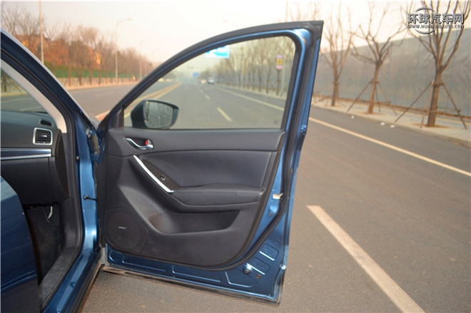 2015款 2.5L 自動四驅旗艦型