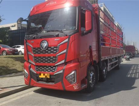 節油挑戰賽|百公里油耗18.9L！歐曼星輝6x2載貨車：丁師傅逐夢路上的可靠伙伴