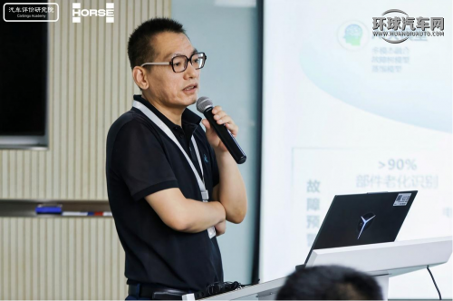 媲美電車靜謐與性能？專家試駕極氪9X，盛贊極光灣電驅動DHT290無感切換與強勁動力第5張